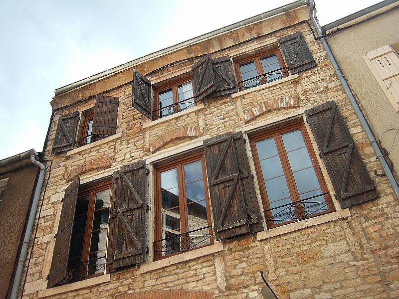 2010-05- (111).JPG - Auch dieses Wohnhaus stammt eher aus der Neuzeit